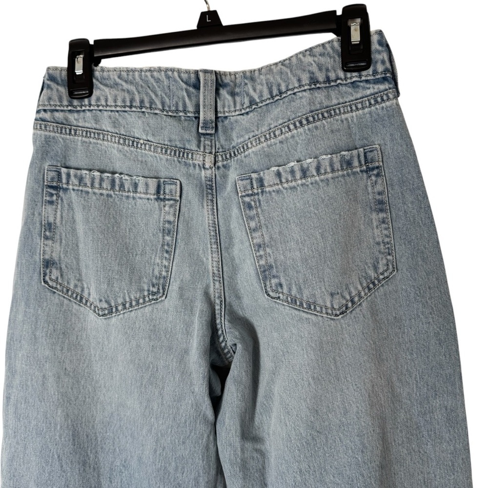 NWT Hollister Tapered Baggy Denim Jeans - Picture 3 of 6